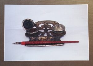 Картичка - мастилница с перодръжка