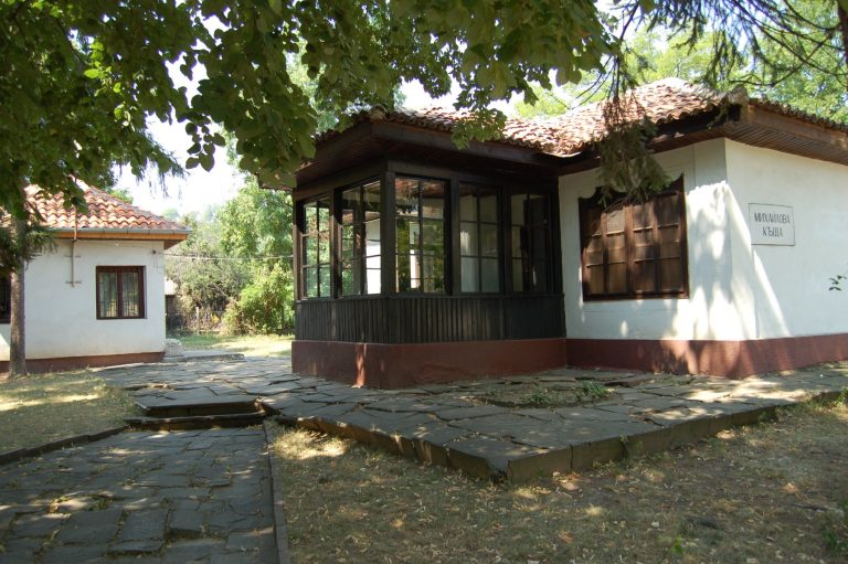 Михайлова къща